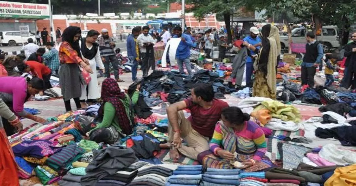 कोविड प्रोटोकॉल के उल्लंघर पर दिल्ली की जनपथ मार्केट अगले आदेश तक बंद