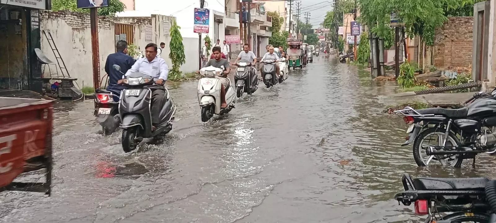 मुजफ्फरनगर, मेरठ-बिजनौर समेत कई जिलों में बारिश, सहारनपुर में ओलावृष्टि
