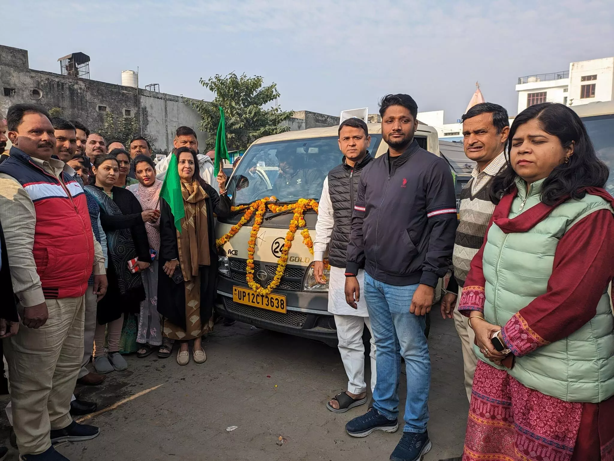 MUZAFFARNAGAR-शहर में डोर टू डोर कूड़ा कलेक्शन का शुभारंभ