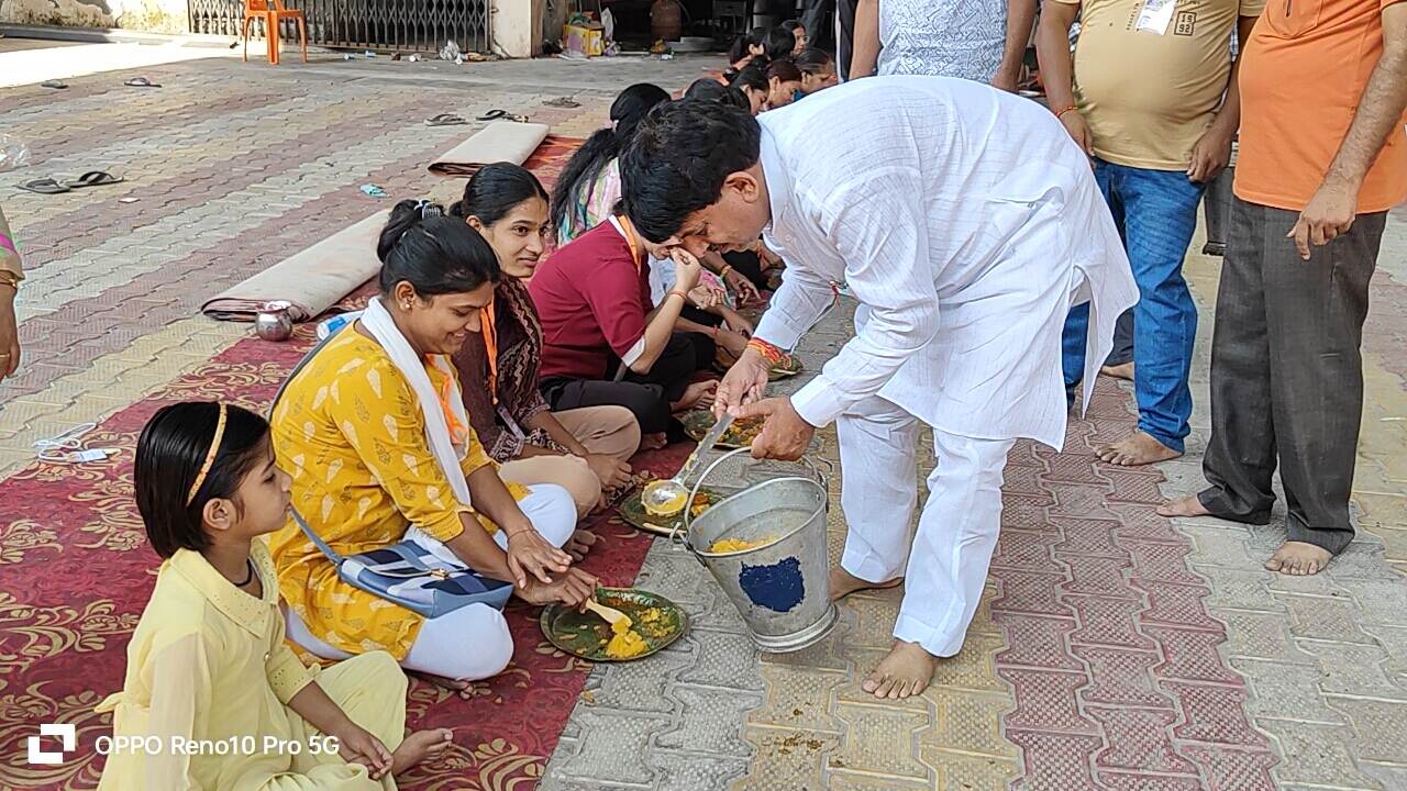 कन्याएं समाज की धरोहर, इनकी सुरक्षा-संरक्षण जरूरीः कपिल देव