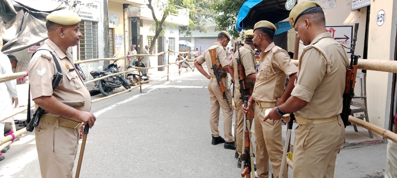 मीरापुर-दूसरे दिन भी कोई नामांकन नहीं, रविवार की छुट्टी