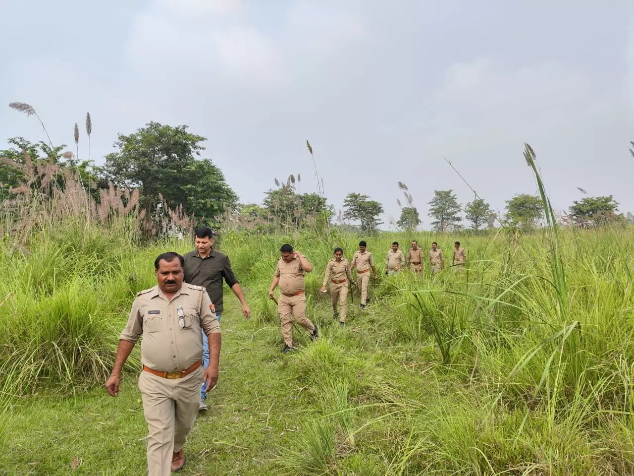 आगामी त्यौहार को लेके  आबकारी विभाग अलर्ट