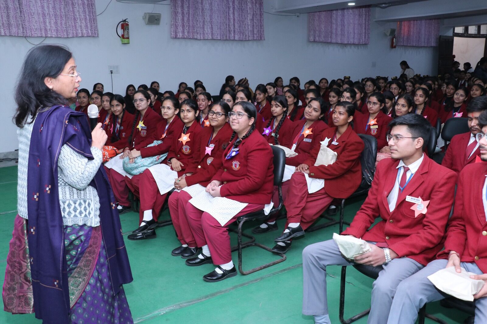 एम.जी. पब्लिक स्कूल में हर्षोल्लास से मना आशीर्वाद समारोह