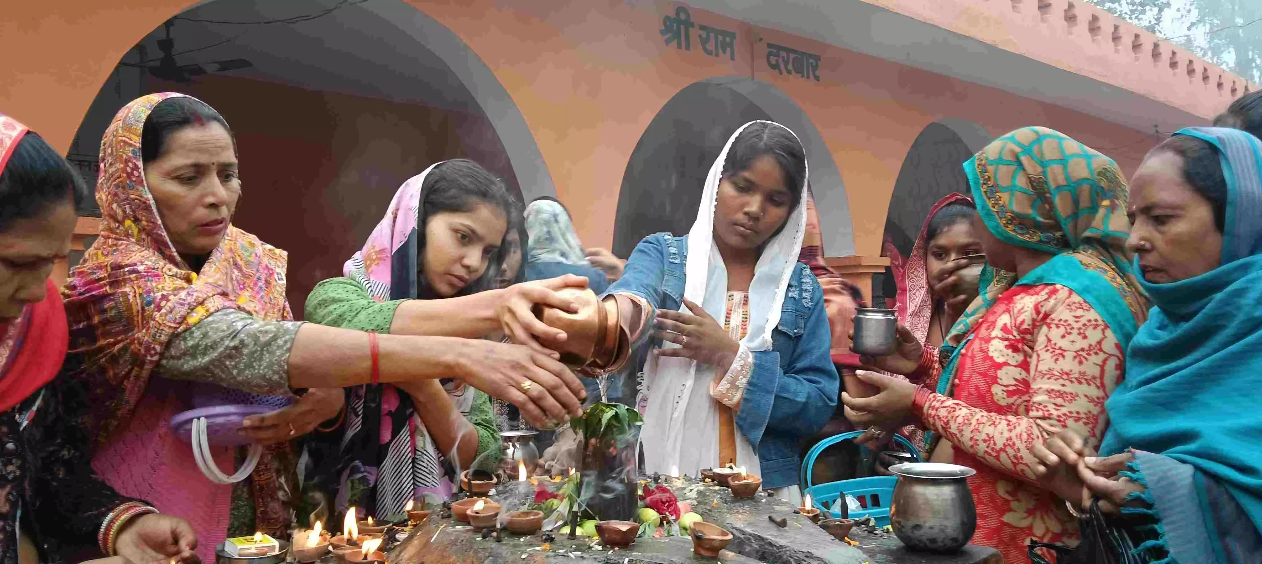 महाशिवरात्रि पर मोरना-भोपा क्षेत्र के शिव मंदिरों में भक्तों की भीड़