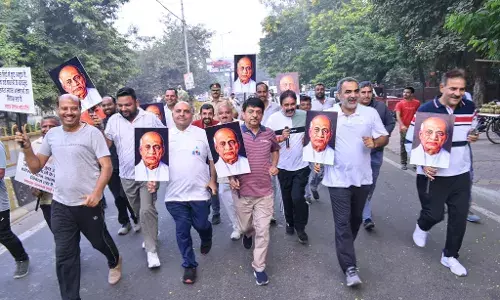 एकता का संदेश देने को मंत्री कपिल देव-संजीव बालियान ने लगाई दौड़