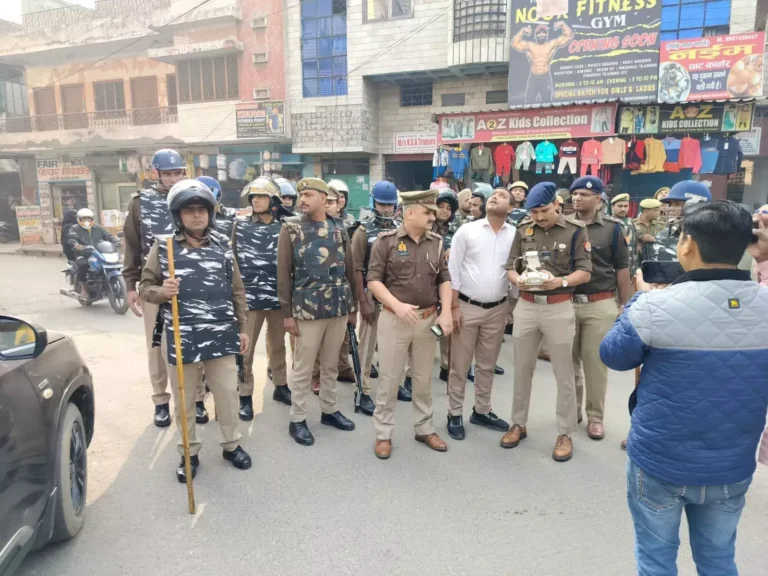 संभल को लेकर अलर्ट, पुलिस ने खालापार में उड़ाया ड्रोन