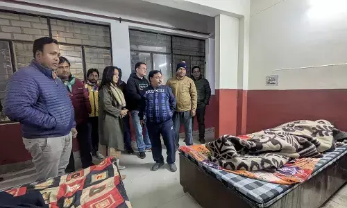 पालिका चेयरपर्सन मीनाक्षी स्वरूप ने किया रेन बसेरे का निरीक्षण, बांटे कम्बल