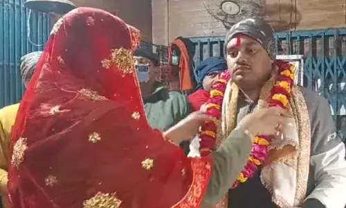 दुष्कर्म के आरोपी पुलिसकर्मी को पीड़िता से करनी पड़ी शादी