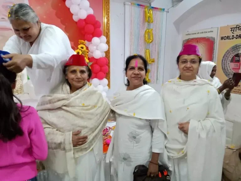 प्रजापिता ब्रह्माकुमारी ईश्वरीय विश्वविद्यालय के गांधीनगर सेवा केंद्र में मनाया गया भारत का पर्व होली महोत्सव