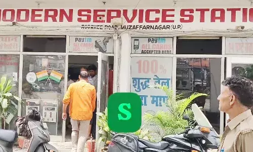 पेट्रोल पम्प पर घटतौली को लेकर हंगामा, पुलिस बुलाई