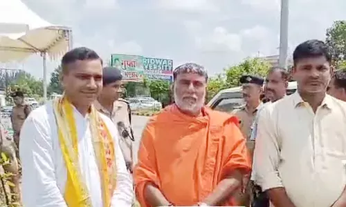 यशवीर महाराज की उत्तराखंड में नो एंट्री, बॉर्डर पर रोका