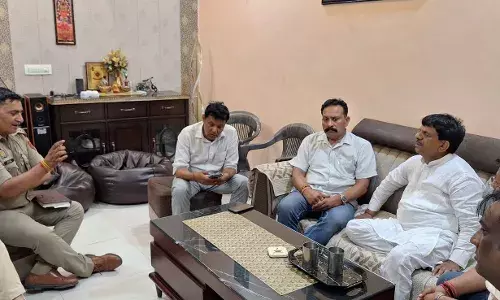 द्वारिकापुरी में अमित वत्स के आवास पहुंचे मंत्री कपिल देव