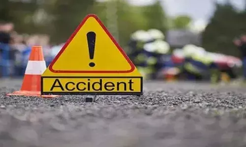 पानीपत-खटीमा हाईवे पर कार ने बाइक सवारों को मारी टक्कर, एक की मौत