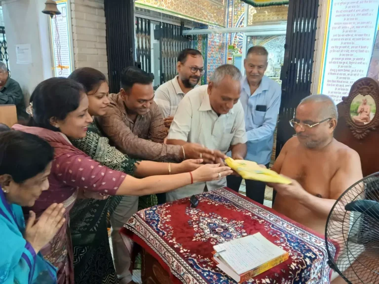 देवबन्द जैन समाज द्वारा गुरु पूर्णिमा पर्व बड़े ही धूमधाम से मनाया।