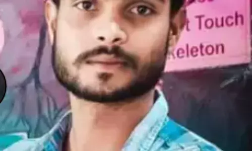 MUZAFFARNAGAR-पेड़ से लटका मिला लापता दलित युवक का शव