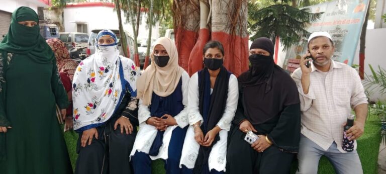 मुजफ्फरनगर-मजनूं बताकर बीच सड़क बहन के देवर को पीटा