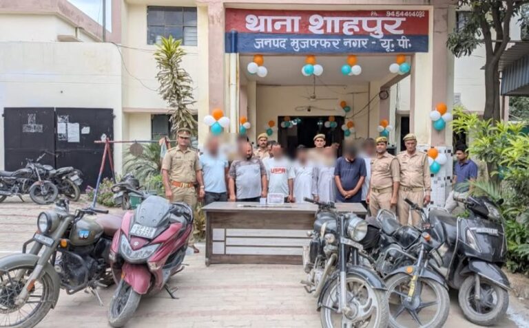 10 शातिर जुआरी रंगे हाथ गिरफ्तार, 11 मोबाइल, 5 वाहन बरामद