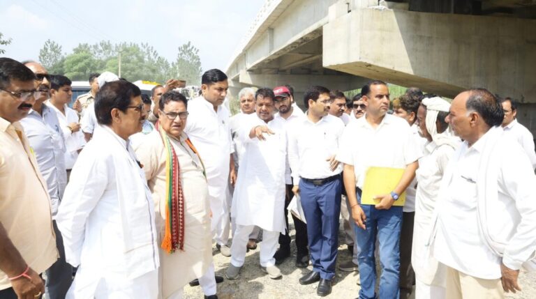 मुजफ्फरनगर-प्रभारी मंत्री सोमेंद्र तोमर ने किया बाढ़ क्षेत्र का निरीक्षण