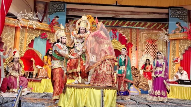 श्री राम ने शिव धनुष तोड़ा, पूर्ण हुआ राजा जनक का मनोरथ