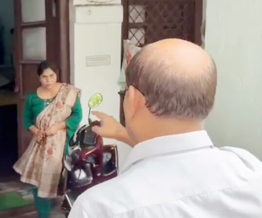 बारिश से जनजीवन प्रभावित, स्कूलों में छुट्टी, कचहरी में सन्नाटा