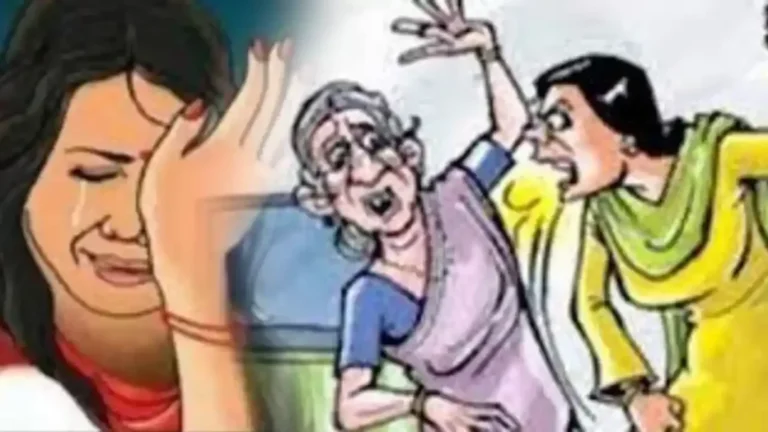 महिला ने तोड़ा पुरानी ससुराल का दरवाजा, सास-ससुरा और रिश्तेदारों की कर दी धुनाई