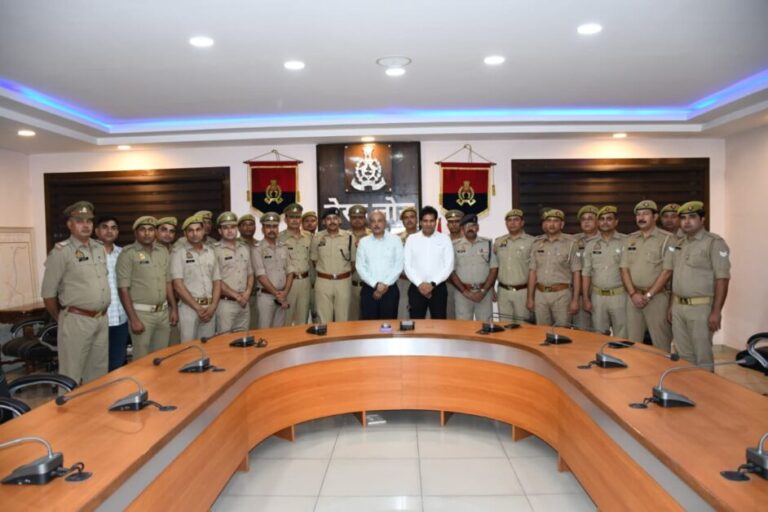 लखटकिया बदमाश गलकटा ढहाने पर मुजफ्फरनगर पुलिस सम्मानित