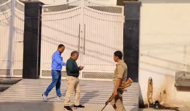 मीट का कारोबार करने वाली इंडियन फ्रोजन फूड कंपनी के ठिकानों पर आयकर छापा