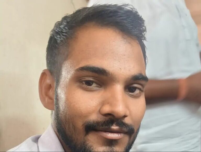 प्रेमिका से मिलने की जिद में युवक चढ़ा रेलवे टावर, पांच घंटे बाद उतारा गया — मुजफ्फरनगर में हंगामा