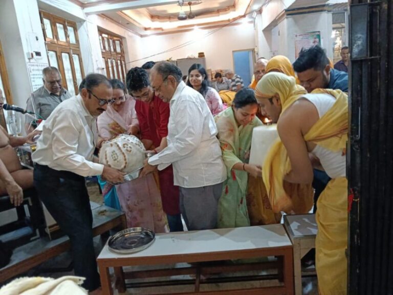 देवबंद में भगवान महावीर स्वामी का निर्वाण दिवस श्रद्धापूर्वक मनाया गया