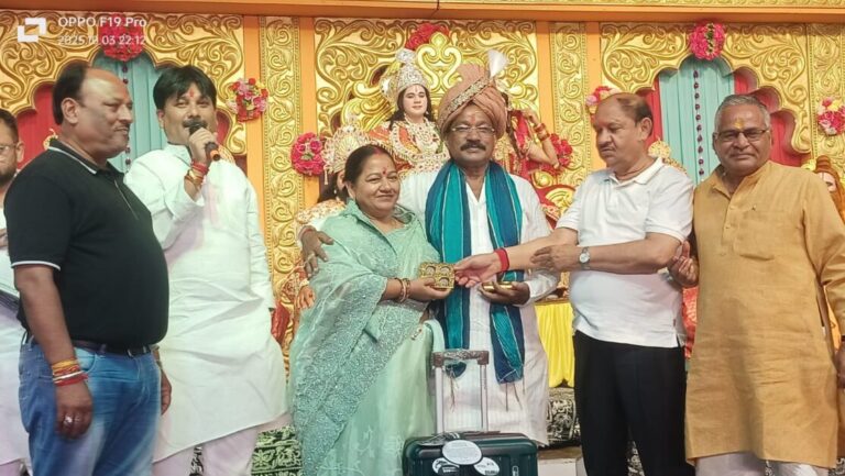 राजा राम चन्द्र का हुआ राजतिलक, श्रद्धा और उल्लास से झूम उठी अयोध्या