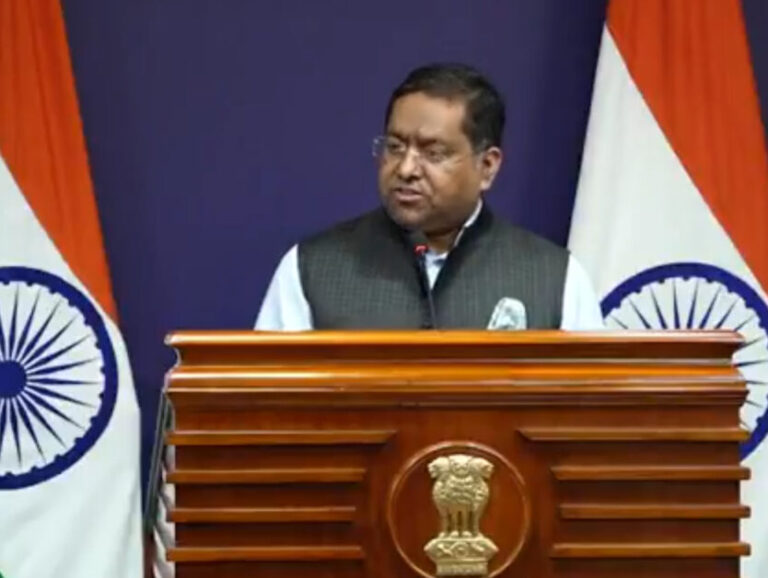 भारत की प्रतिक्रिया: अमेरिका के प्रतिबंधों के बीच रूस से तेल खरीद पर स्पष्ट रुख