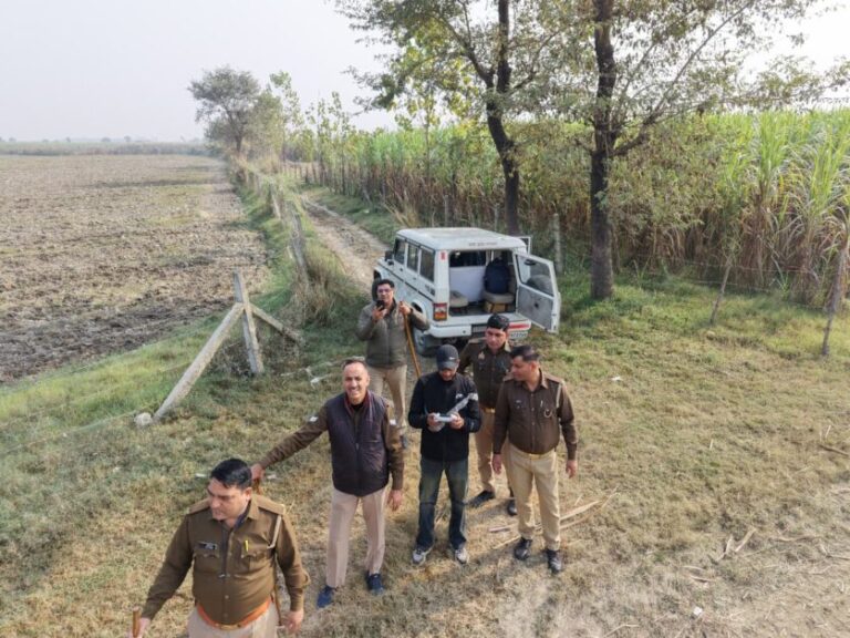 ड्रोन कैमरों की निगरानी में अवैध शराब की तलाशः खादर क्षेत्रों में चला सघन अभियान