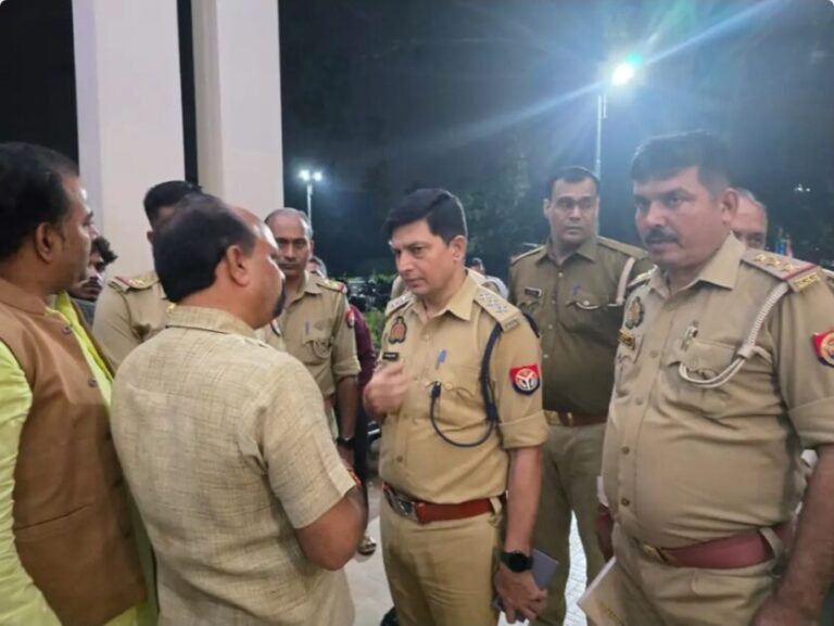 वृंदावन में बीड़ी कारोबारी बेटे ने पिता को गोली मारकर की हत्या, फिर खुद को भी मारी गोली