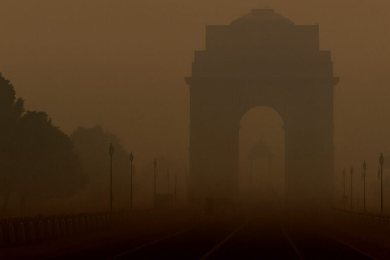 दिल्ली की हवा से हर सात में एक मौत, IHME की चौंकाने वाली रिपोर्ट