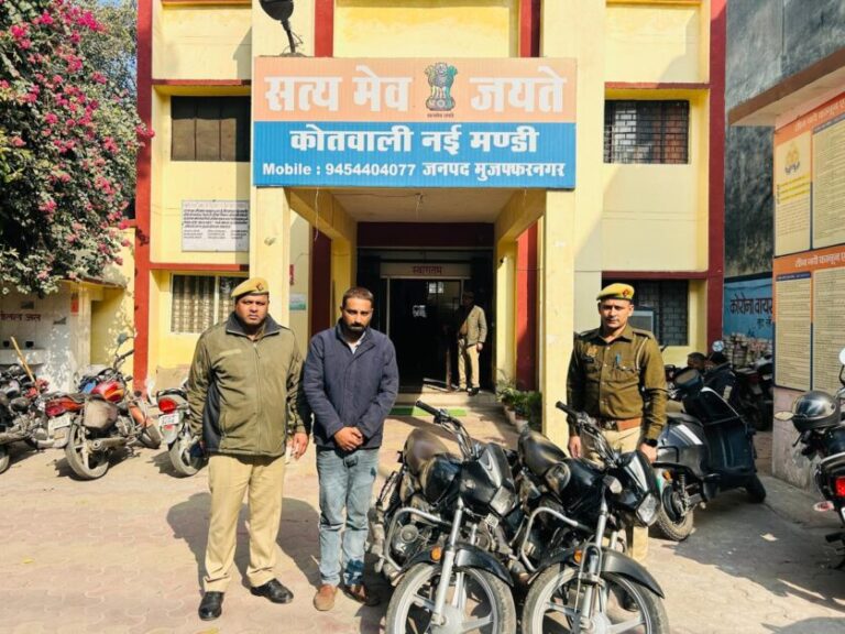 बाइक चोरी करने के बाद पार्ट्स निकालकर कर देते थे गायब, दो शातिर चोर गिरफ्तार