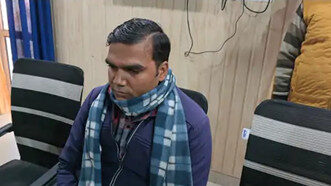 बिजनौर सदर तहसील में लेखपाल रिश्वत लेते गिरफ्तार