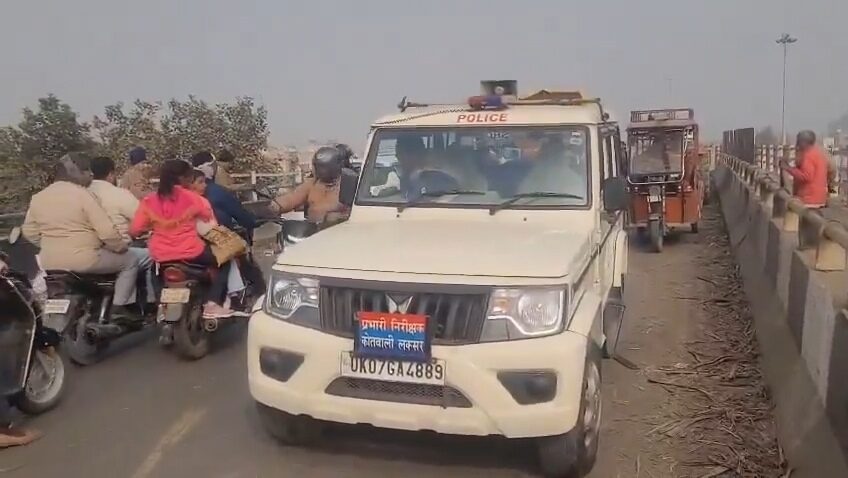 हरिद्वार में दिनदहाड़े फिल्मी वारदात: पेशी पर ले जाए जा रहे विनय त्यागी पर ताबड़तोड़ फायरिंग, दो पुलिसकर्मी घायल