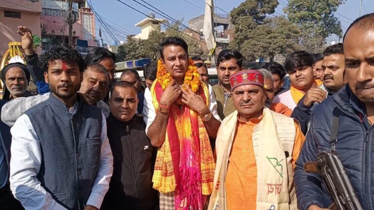 रामलला प्राण प्रतिष्ठा की दूसरी वर्षगांठ पर युवाओं की भव्य शोभायात्रा