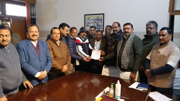 बांग्लादेश में हिंदुओं पर अत्याचार के विरोध में वैश्य समाज में आक्रोश