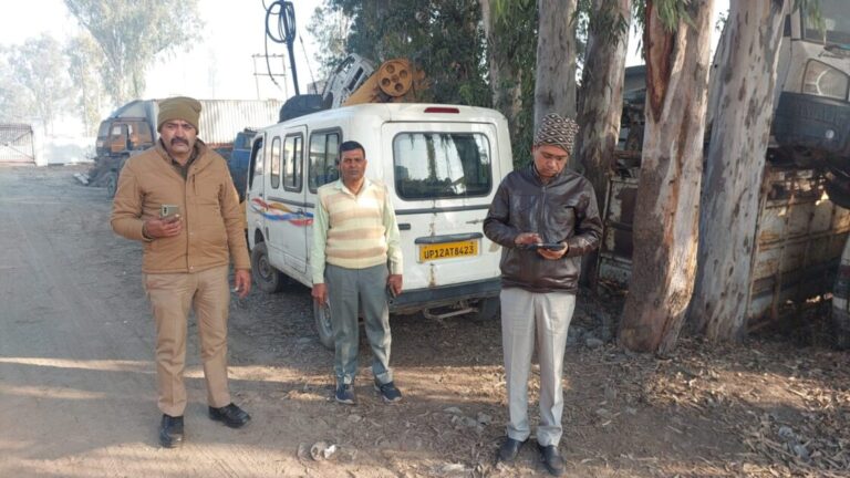 स्कूल वाहनों पर सख्तीः एआरटीओ ने दो दिन में 14 वाहन किए सीज, 12 लाख से अधिक जुर्माना