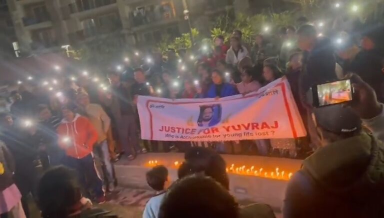 टाटा यूरेका पार्क हादसा: सॉफ्टवेयर इंजीनियर की मौत के बाद सेक्टर-150 में आक्रोश, कैंडल मार्च