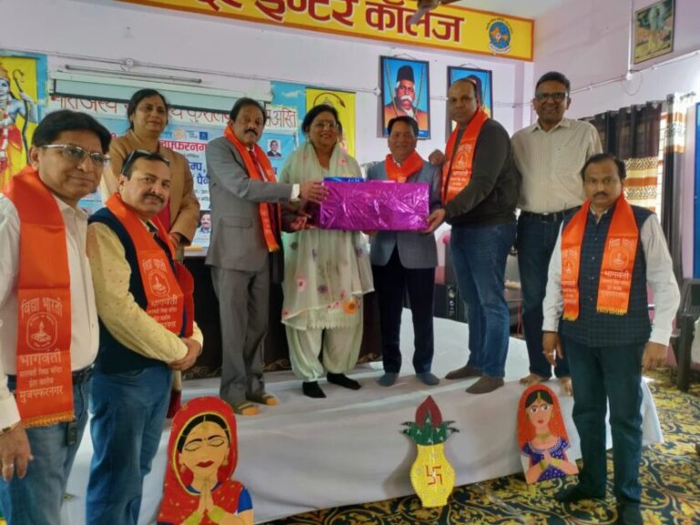 रोटरी क्लब मुजफ्फरनगर मिडटाउन मेडिकल कैंप में निशुल्क दवा वितरण