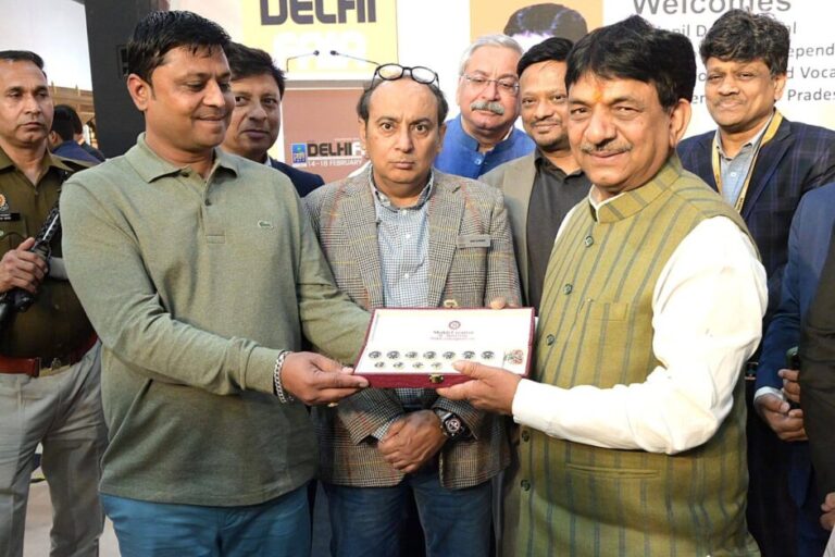 भारतीय हस्तशिल्प उद्योग हमारी समृद्ध सांस्कृतिक विरासत का प्रतीकः कपिल देव