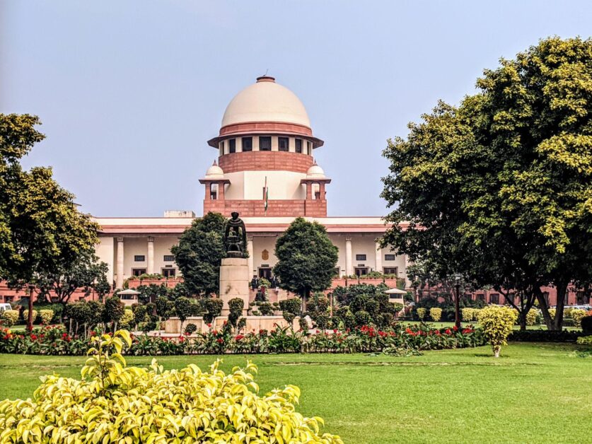 Supreme Court vs WhatsApp: ‘संविधान नहीं मान सकते तो भारत छोड़िए’, Meta को कड़ी फटकार