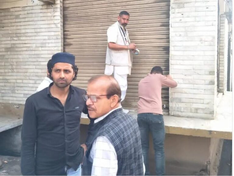 खतौली में अपंजीकृत क्लिनिक सील, स्वास्थ्य विभाग सख्त