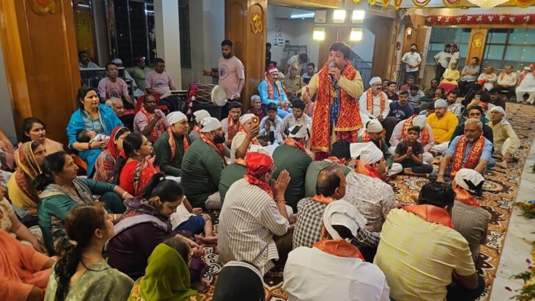 खतौली मां भगवती जागरण में उमड़ा जनसैलाब, पूरी रात गूंजे जयकारे