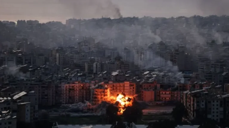 अमेरिका इस्राइल हथियार सौदा: 12000 भारी बमों की आपूर्ति को मंजूरी