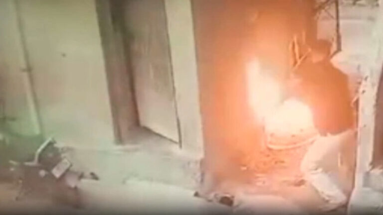 गैस सिलिंडर लीकेज से एक ही परिवार के सात लोग झुलसे