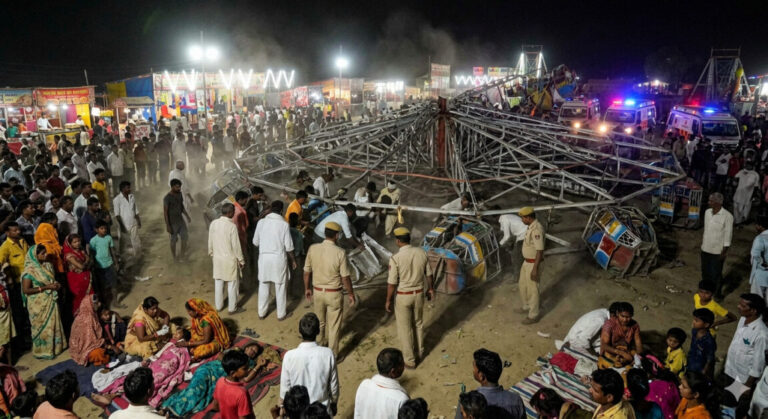 60 फीट ऊंचा झूला टूटा; कुशीनगर मेले में 30 लोग घायल, 2 बच्चों की हालत गंभीर
