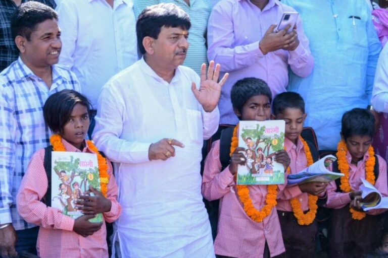 मुजफ्फरनगर-मलिन बस्ती में शिक्षा का उजियारा, सरकारी स्कूल शुरू